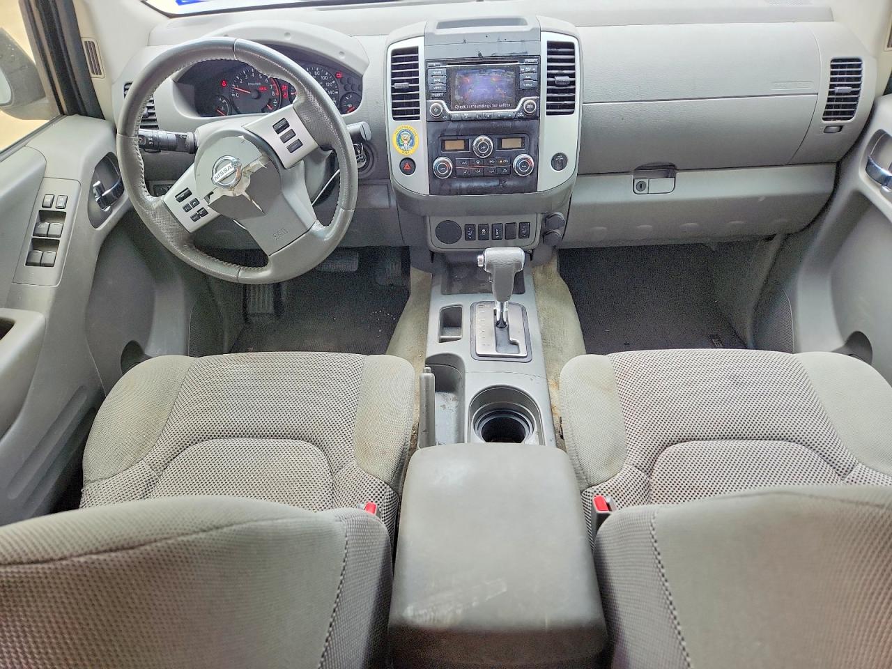 Nissan Frontier Sv