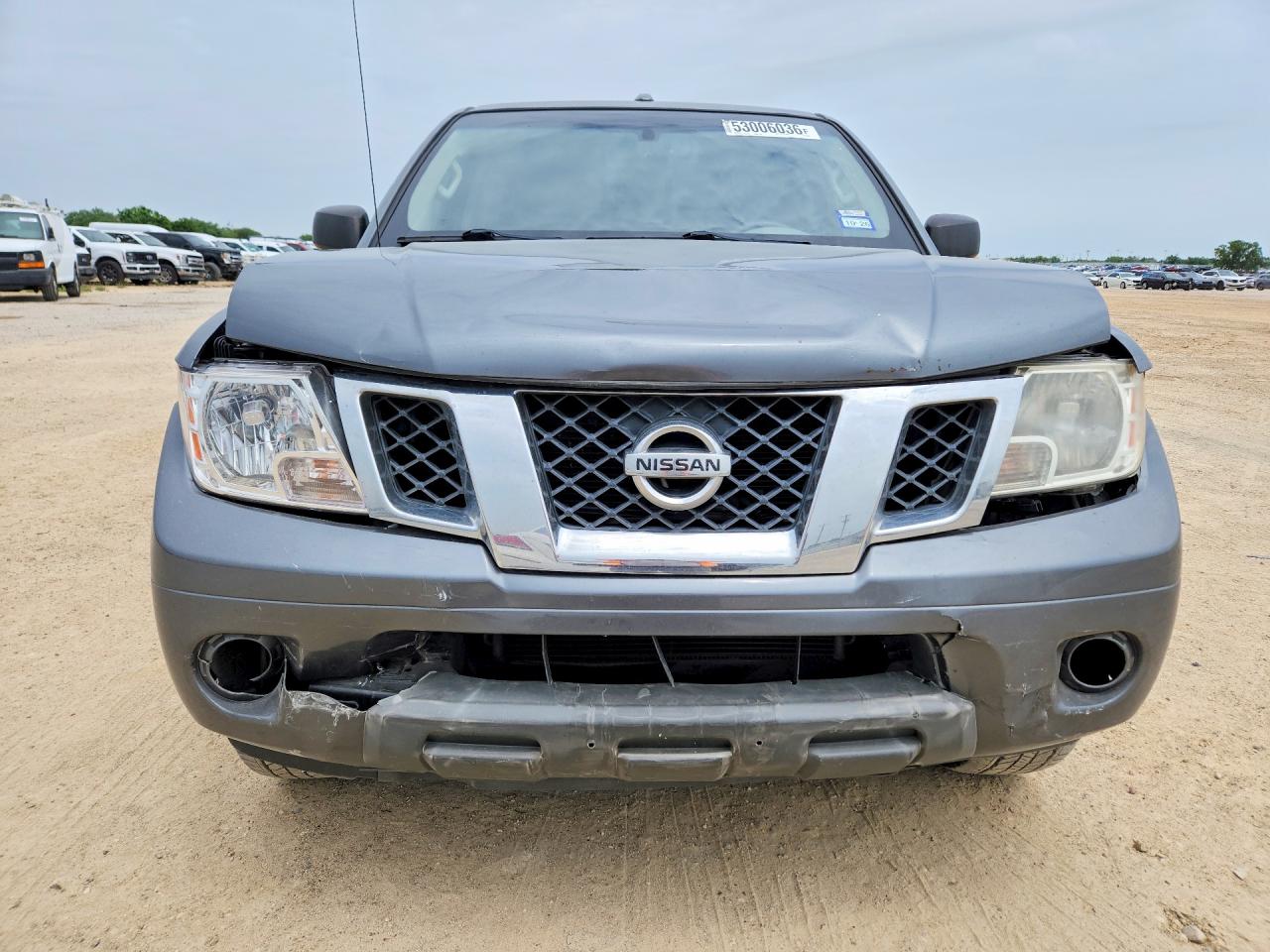 Nissan Frontier Sv
