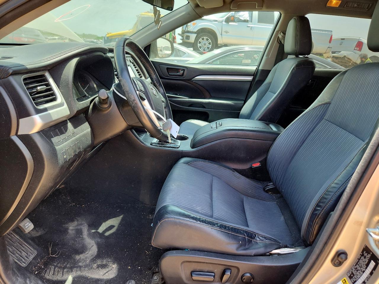 Toyota Highlander Le Plus