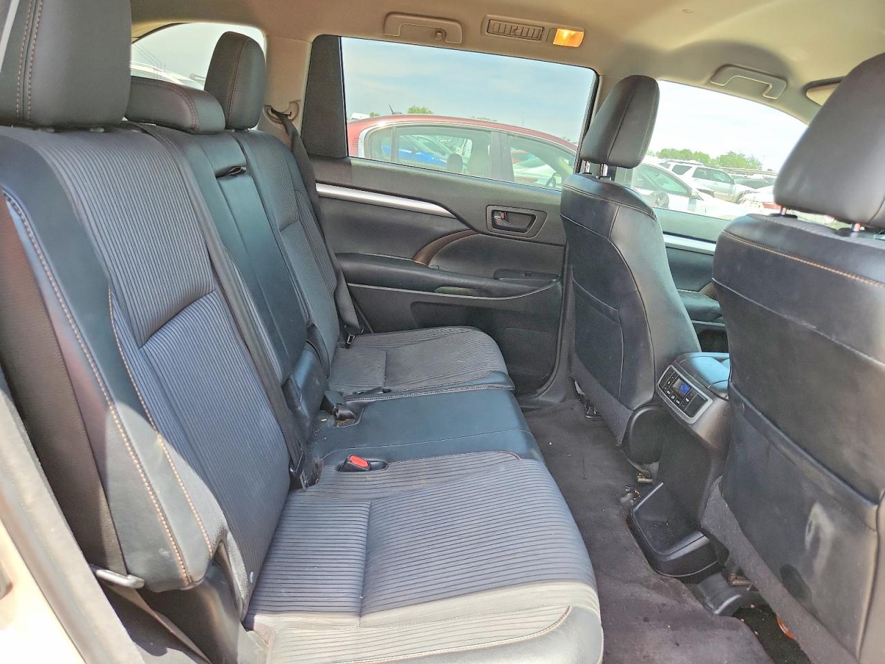 Toyota Highlander Le Plus