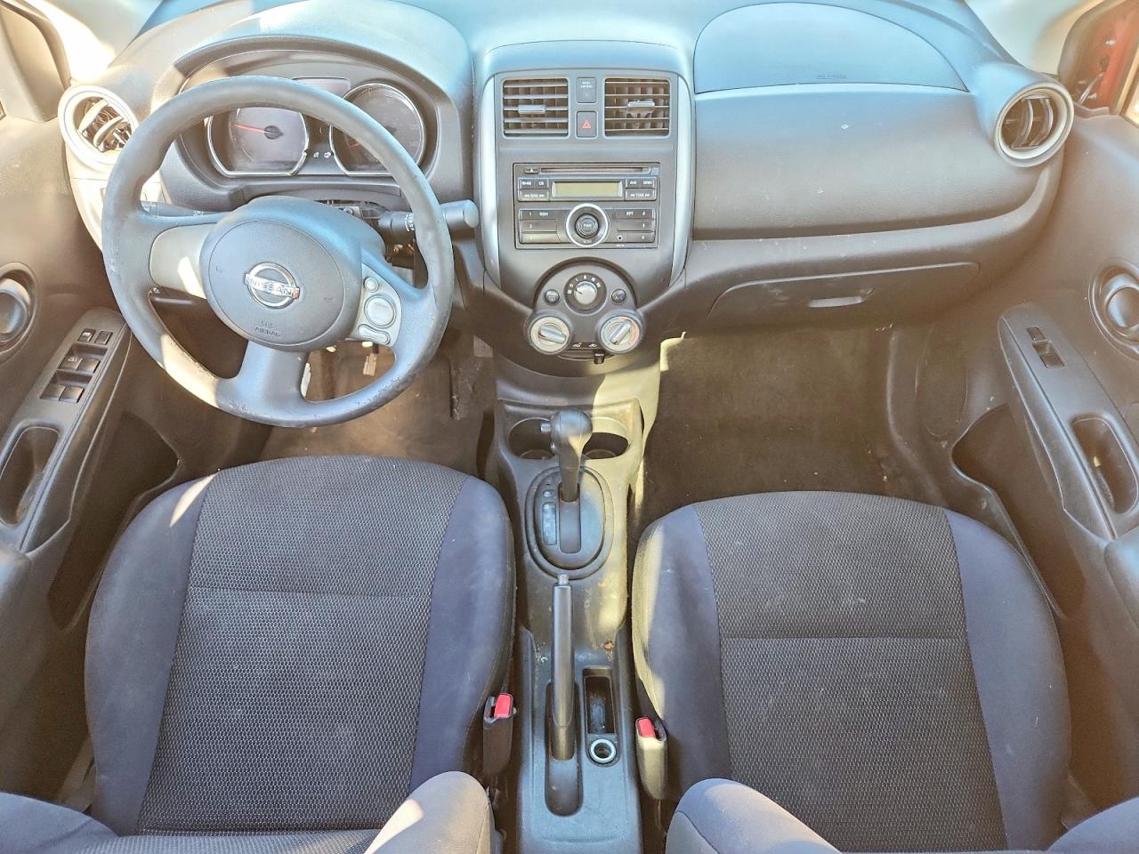 Nissan Versa 1.6 S