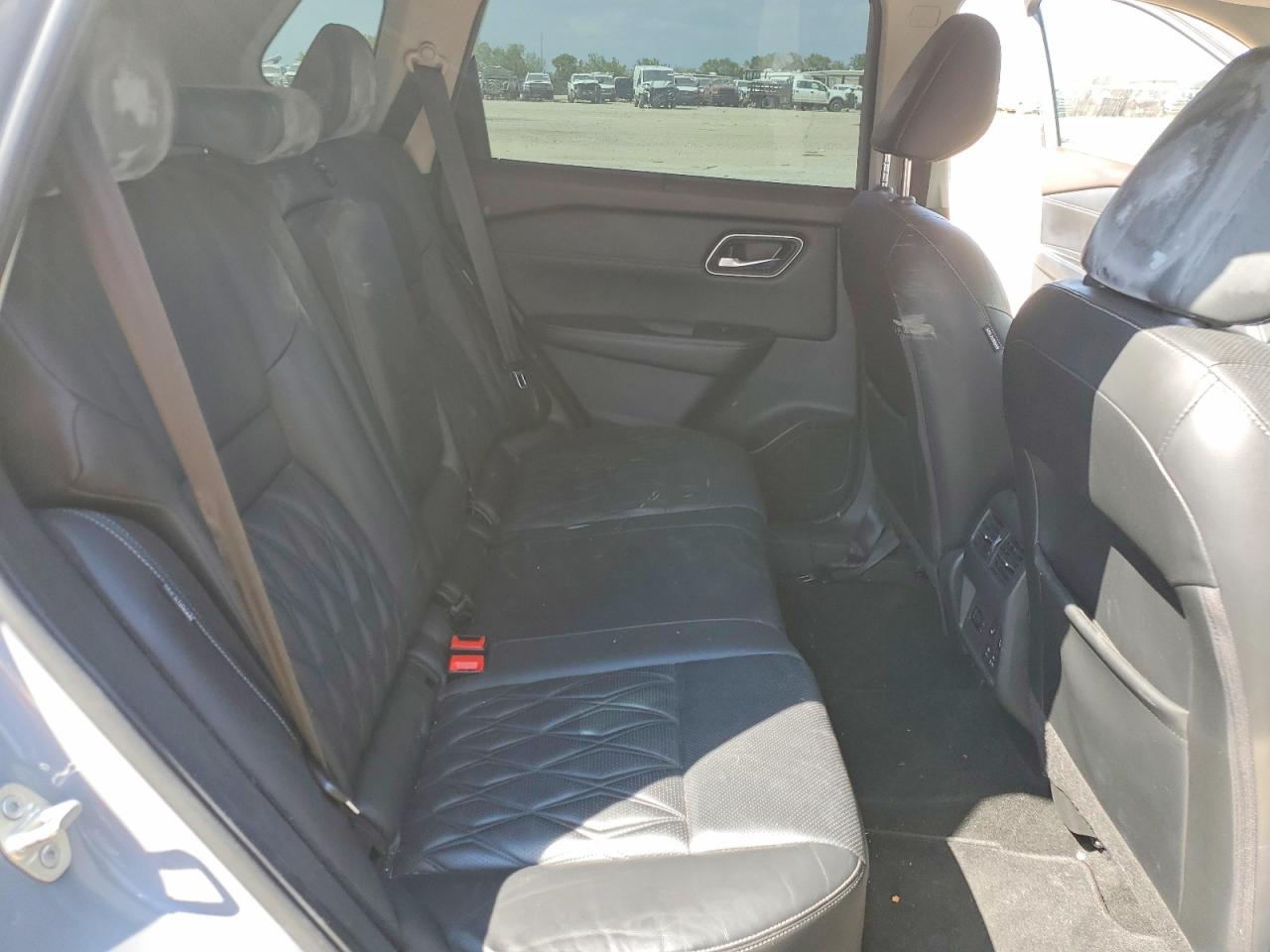 Nissan Rogue Platinum