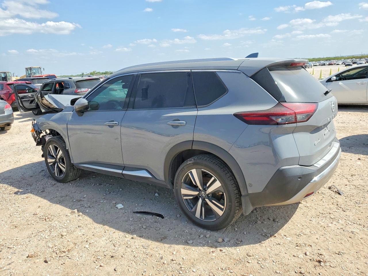 Nissan Rogue Platinum