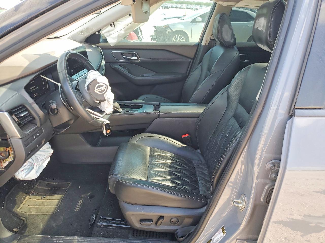 Nissan Rogue Platinum