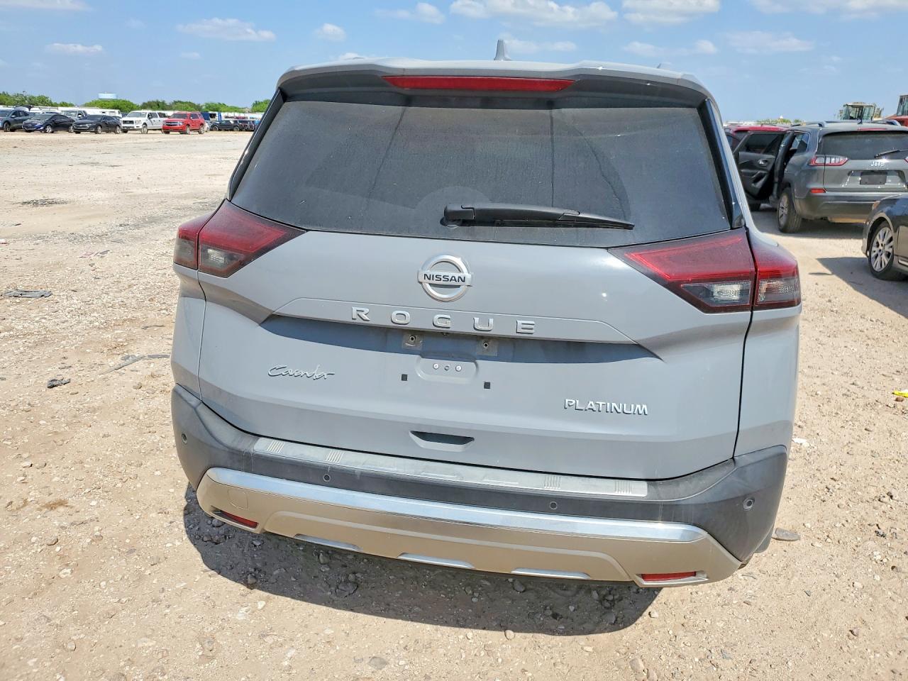 Nissan Rogue Platinum