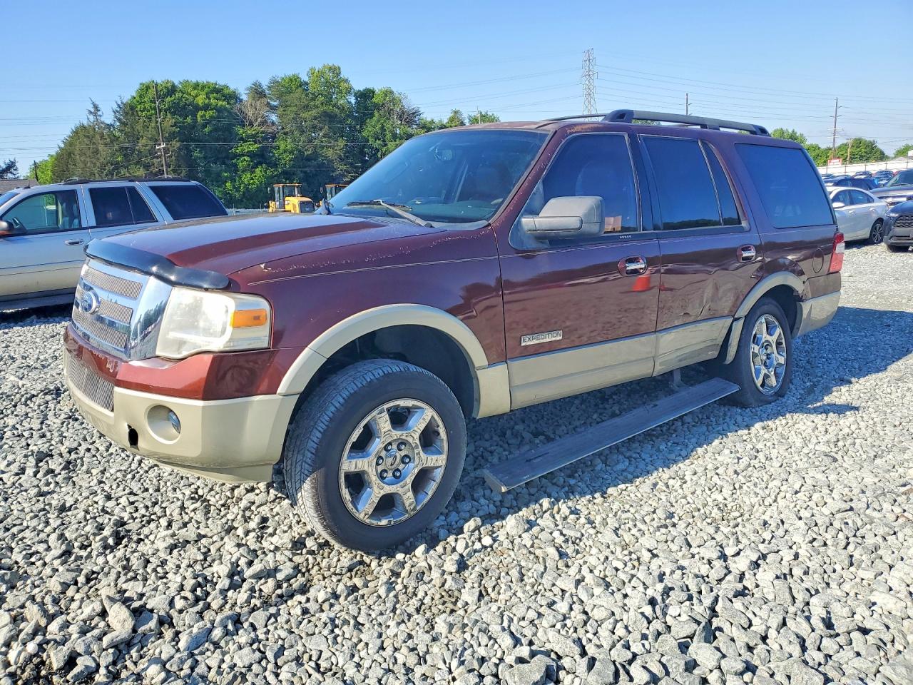 Salvage Ford Expedition Image