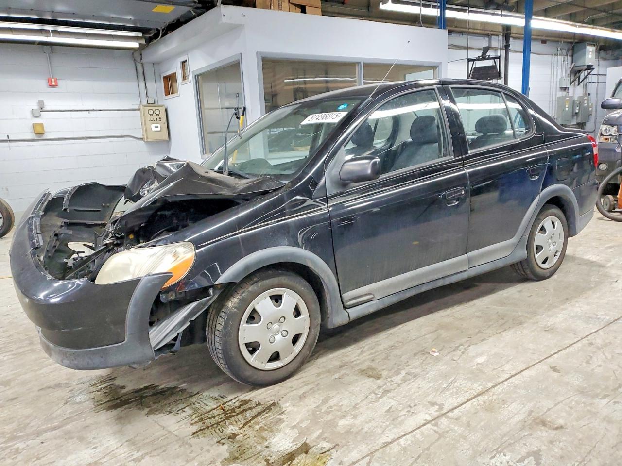 Salvage Toyota ECHO Image