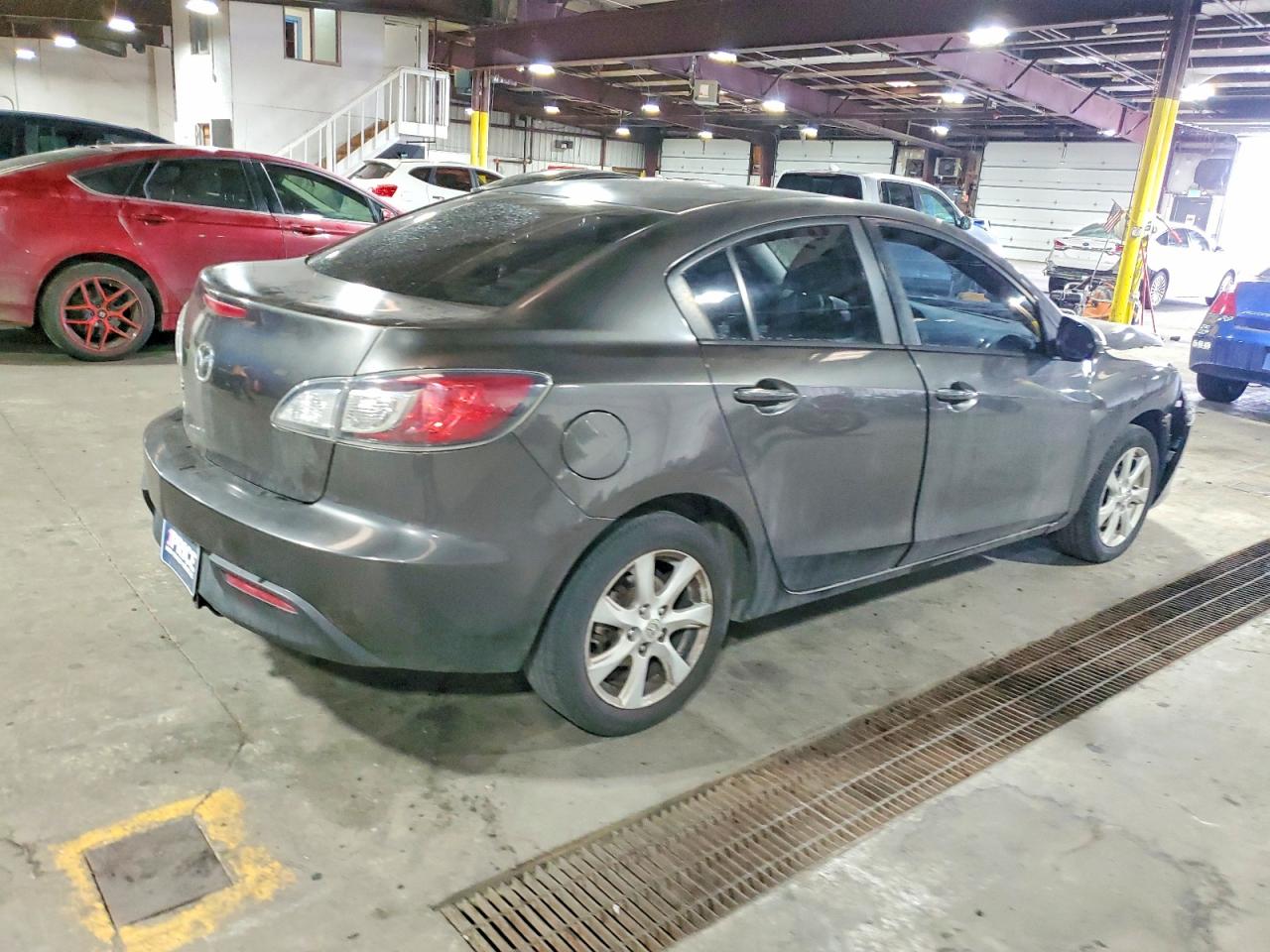 Mazda 3 I