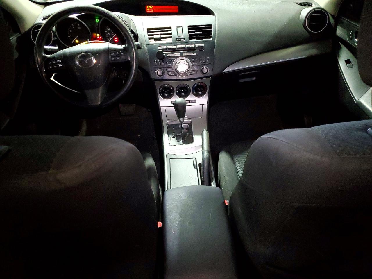 Mazda 3 I