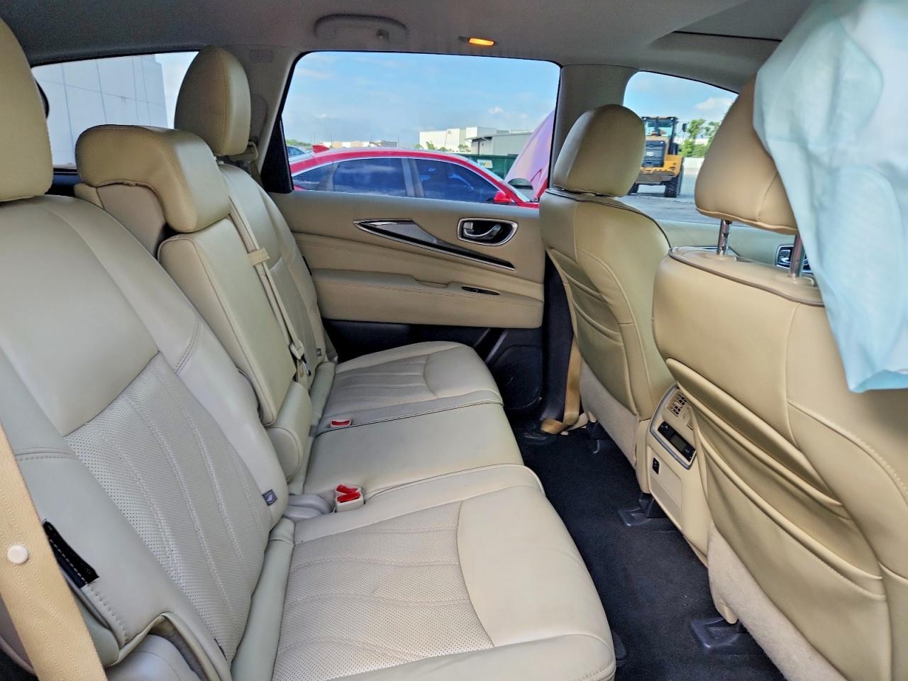 INFINITI Qx Base