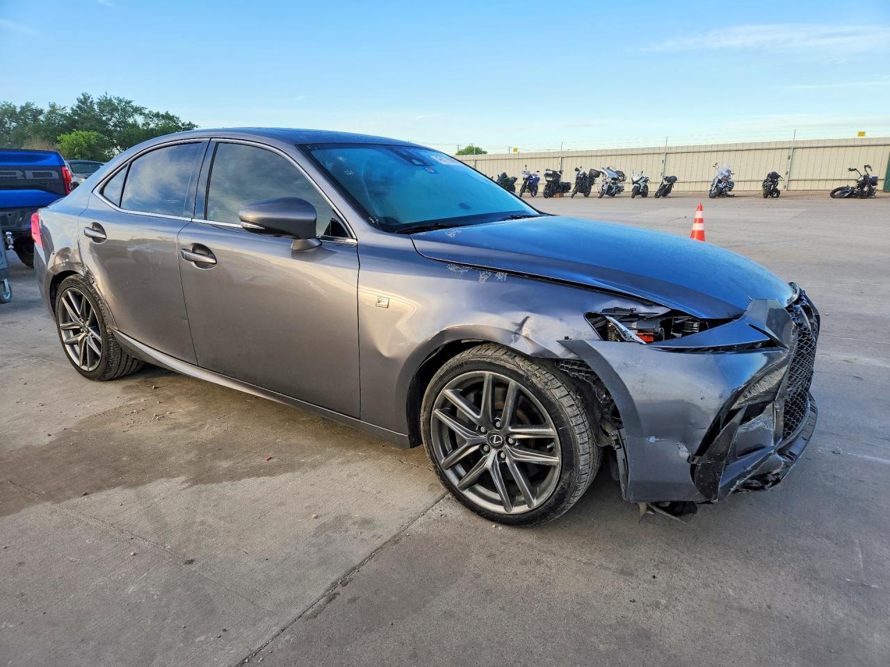 Lexus Is Base