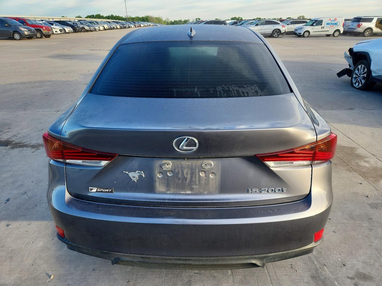 Lexus Is Base