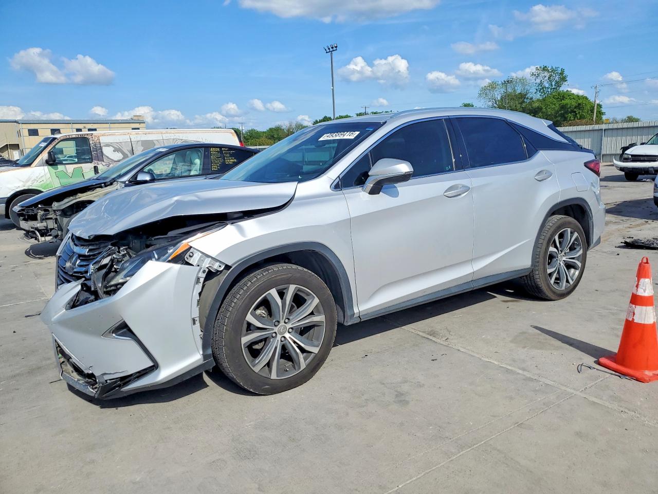 Salvage Lexus RX Image