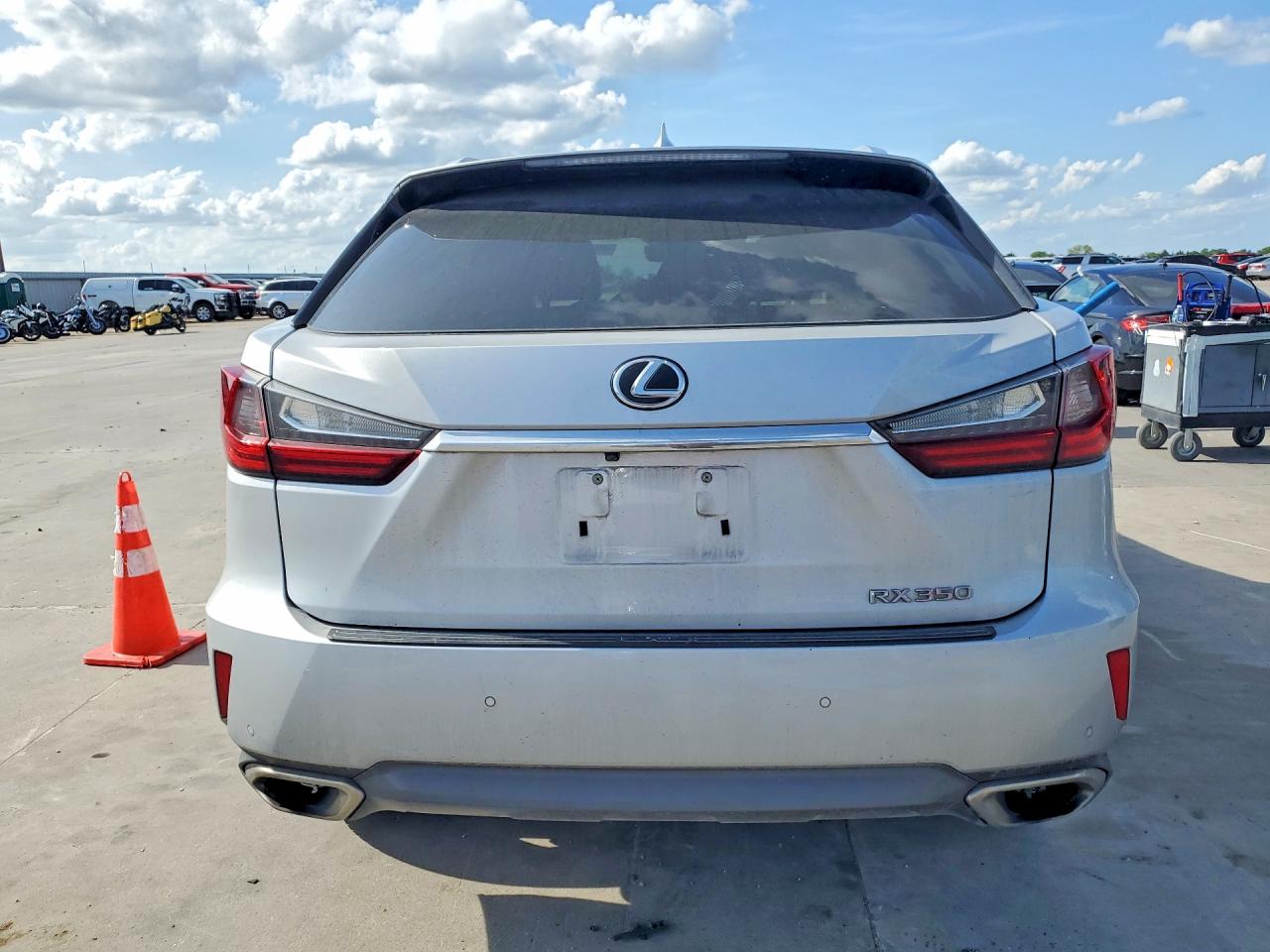 Lexus RX Base