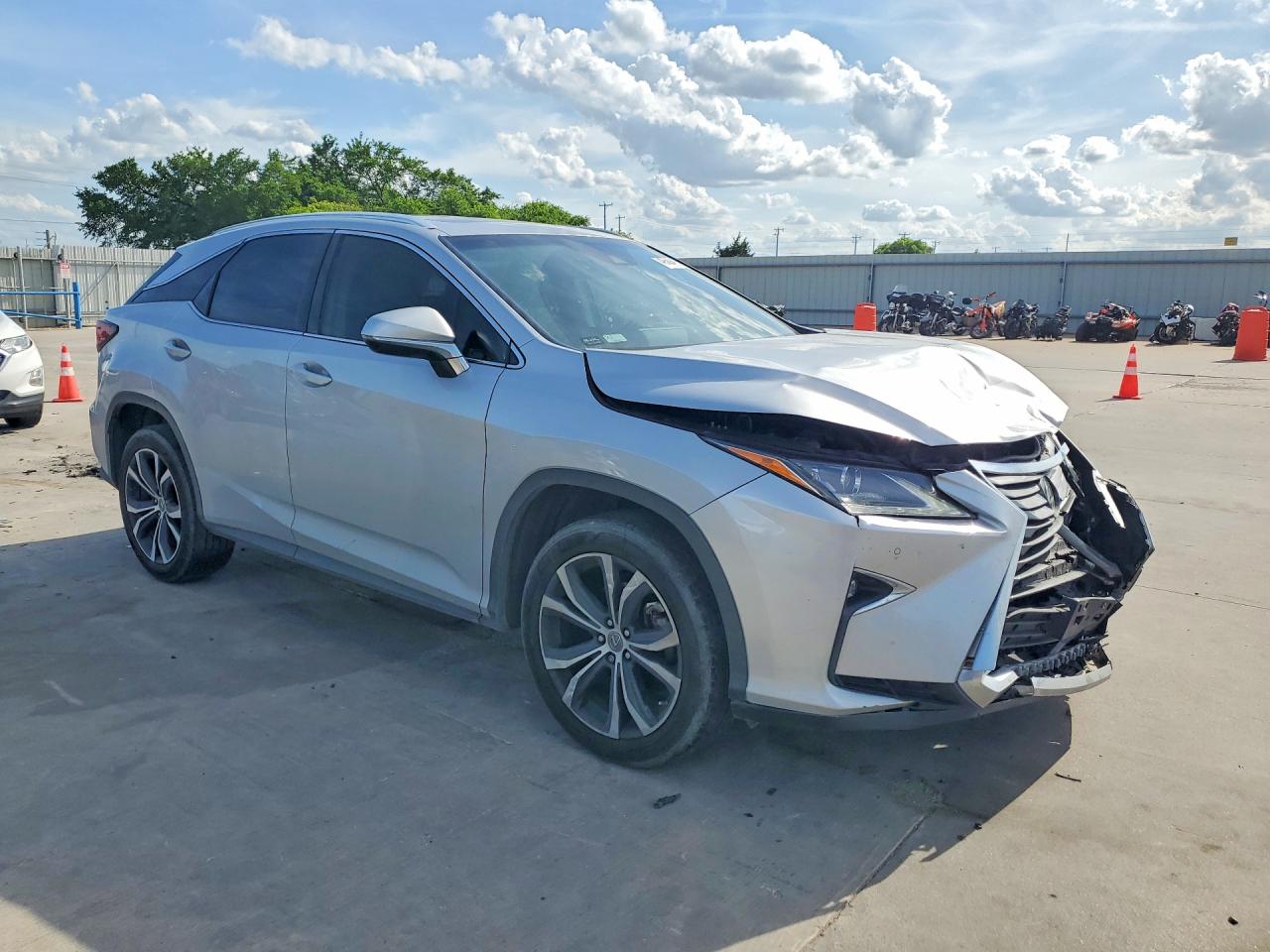 Lexus RX Base