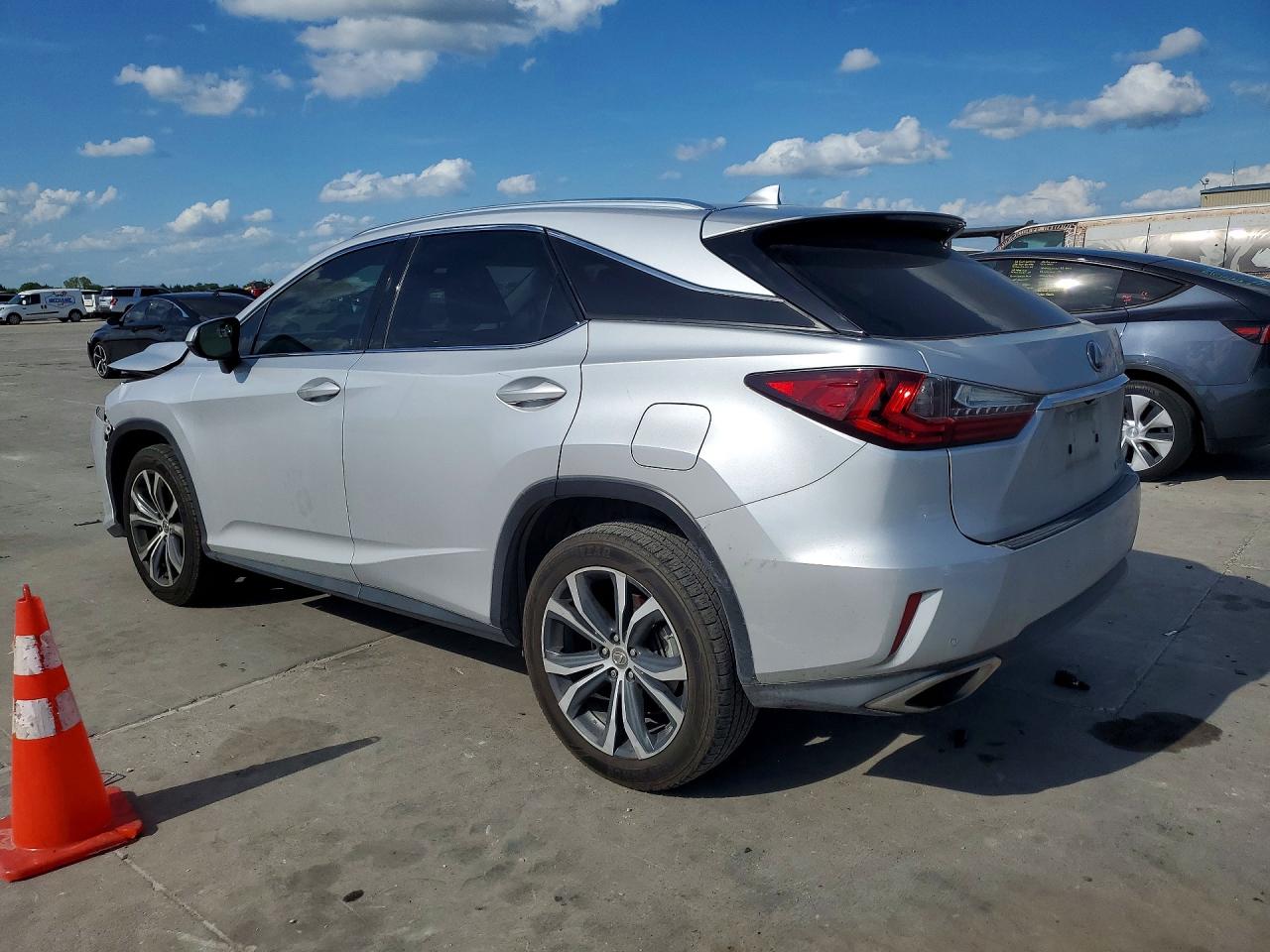 Lexus RX Base