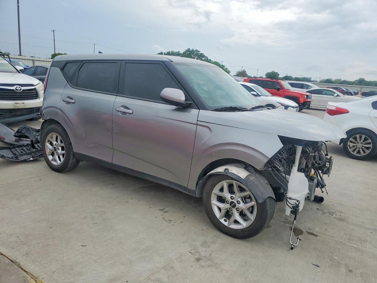 Kia Soul Lx