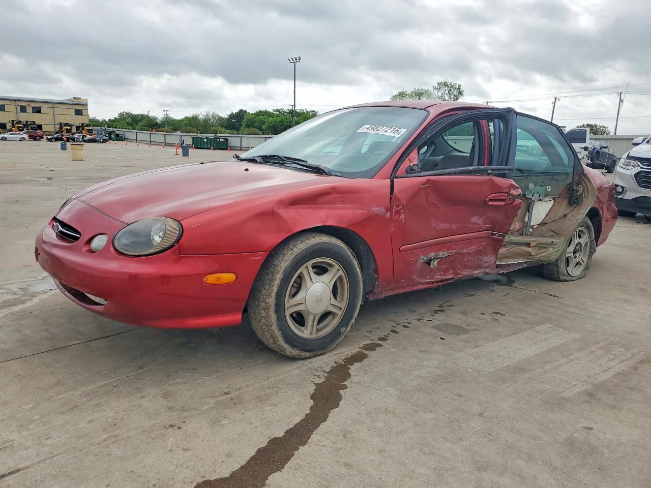 Salvage Ford Taurus Image