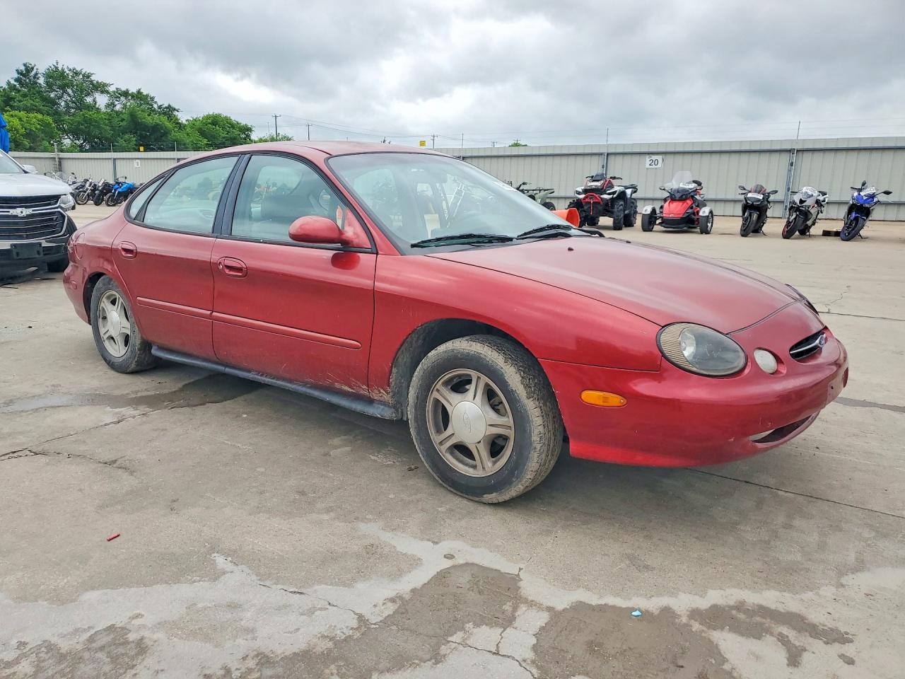 Ford Taurus Se