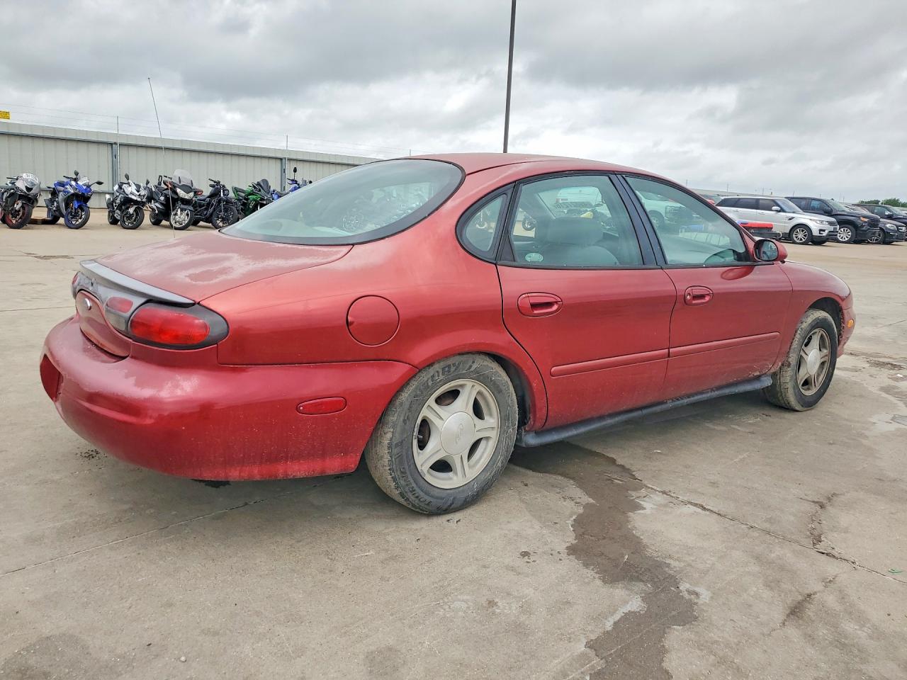 Ford Taurus Se