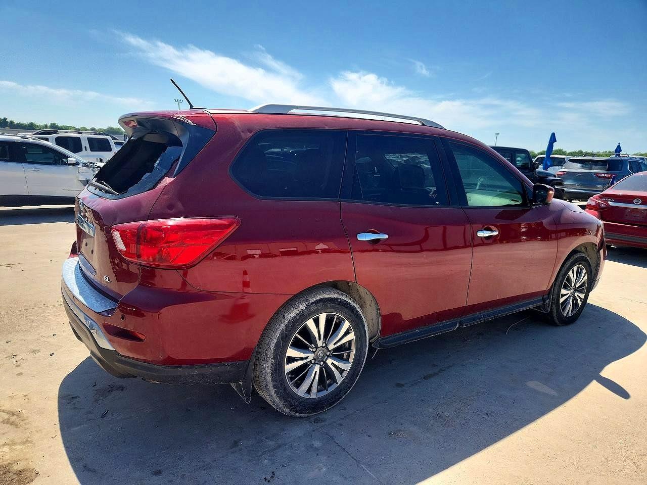 Nissan Pathfinder Sl