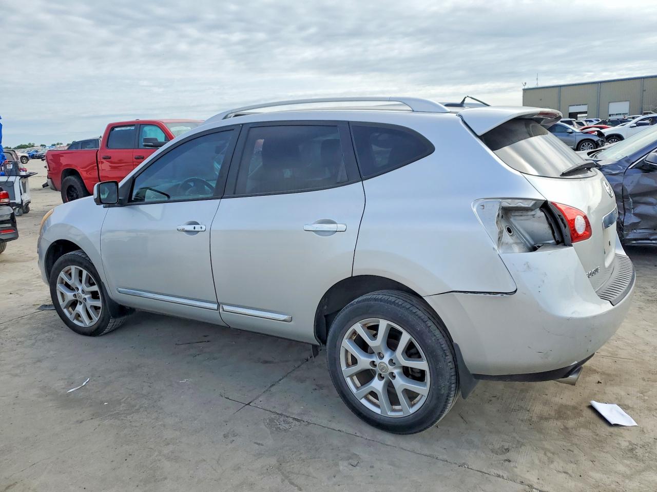 Nissan Rogue S