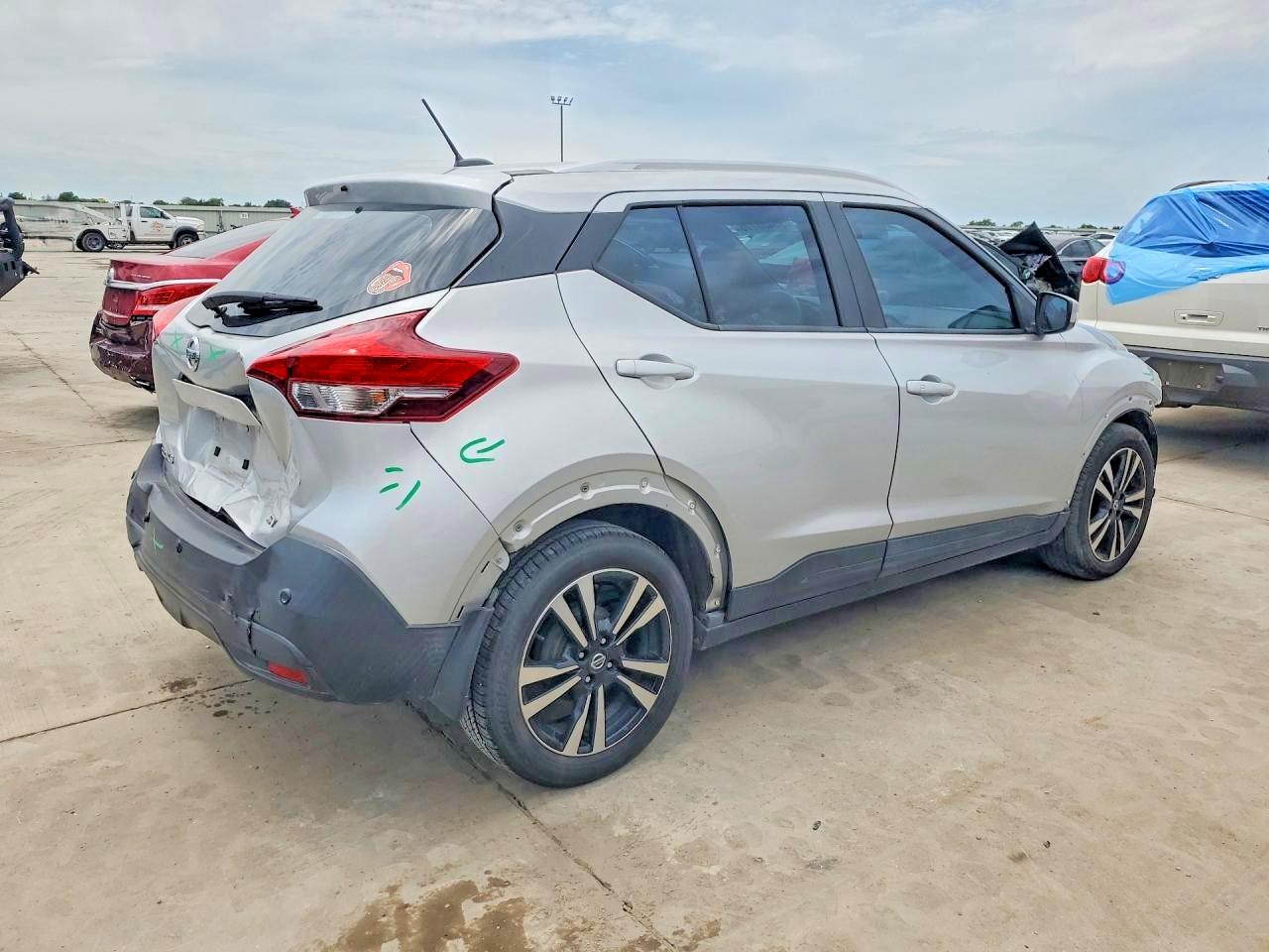 Nissan Kicks Sv