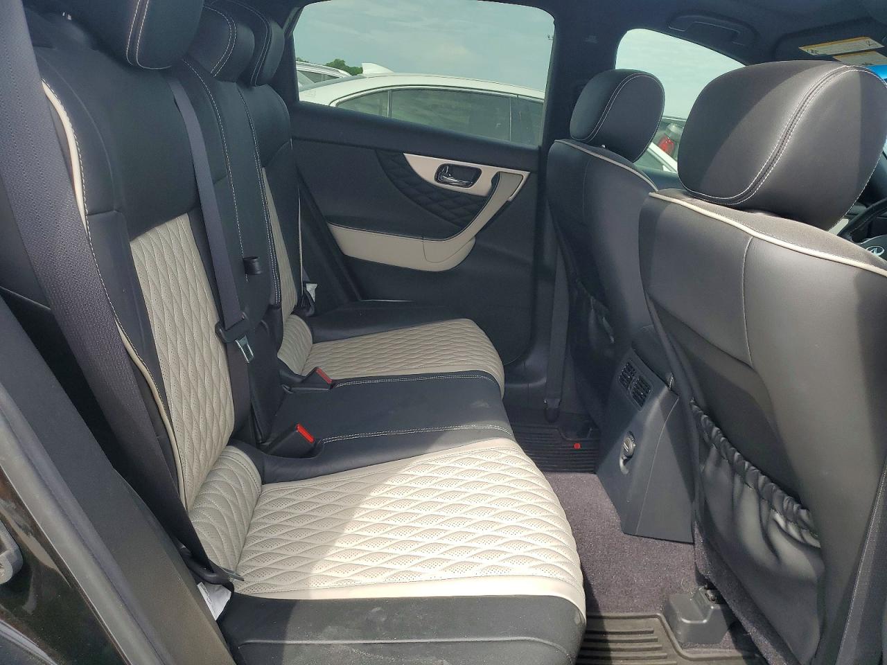 INFINITI Qx Base