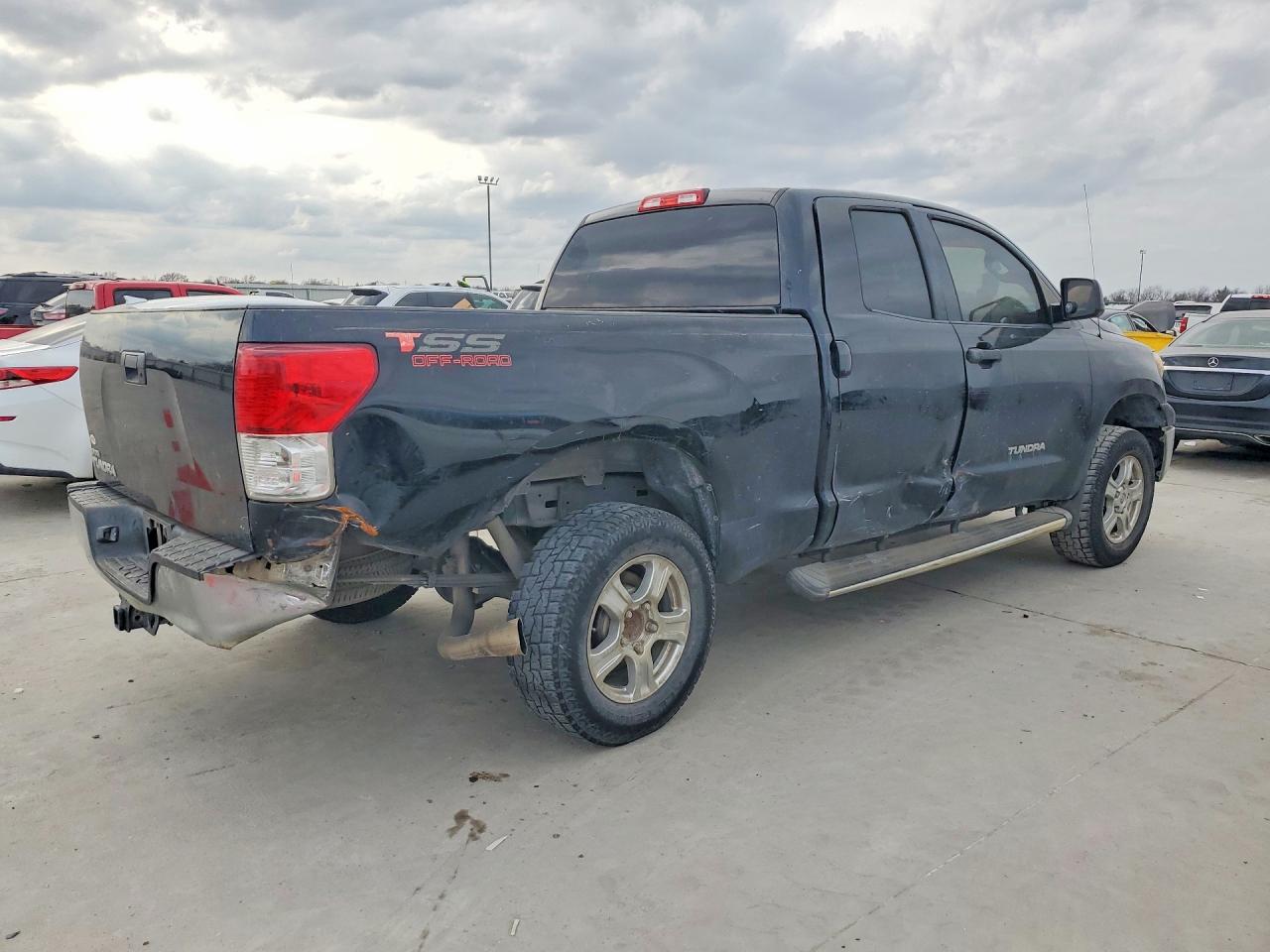 Toyota Tundra Double Cab Sr5
