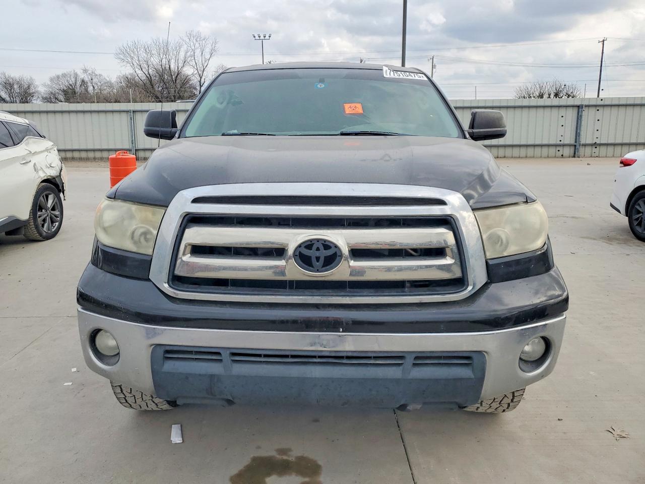 Toyota Tundra Double Cab Sr5