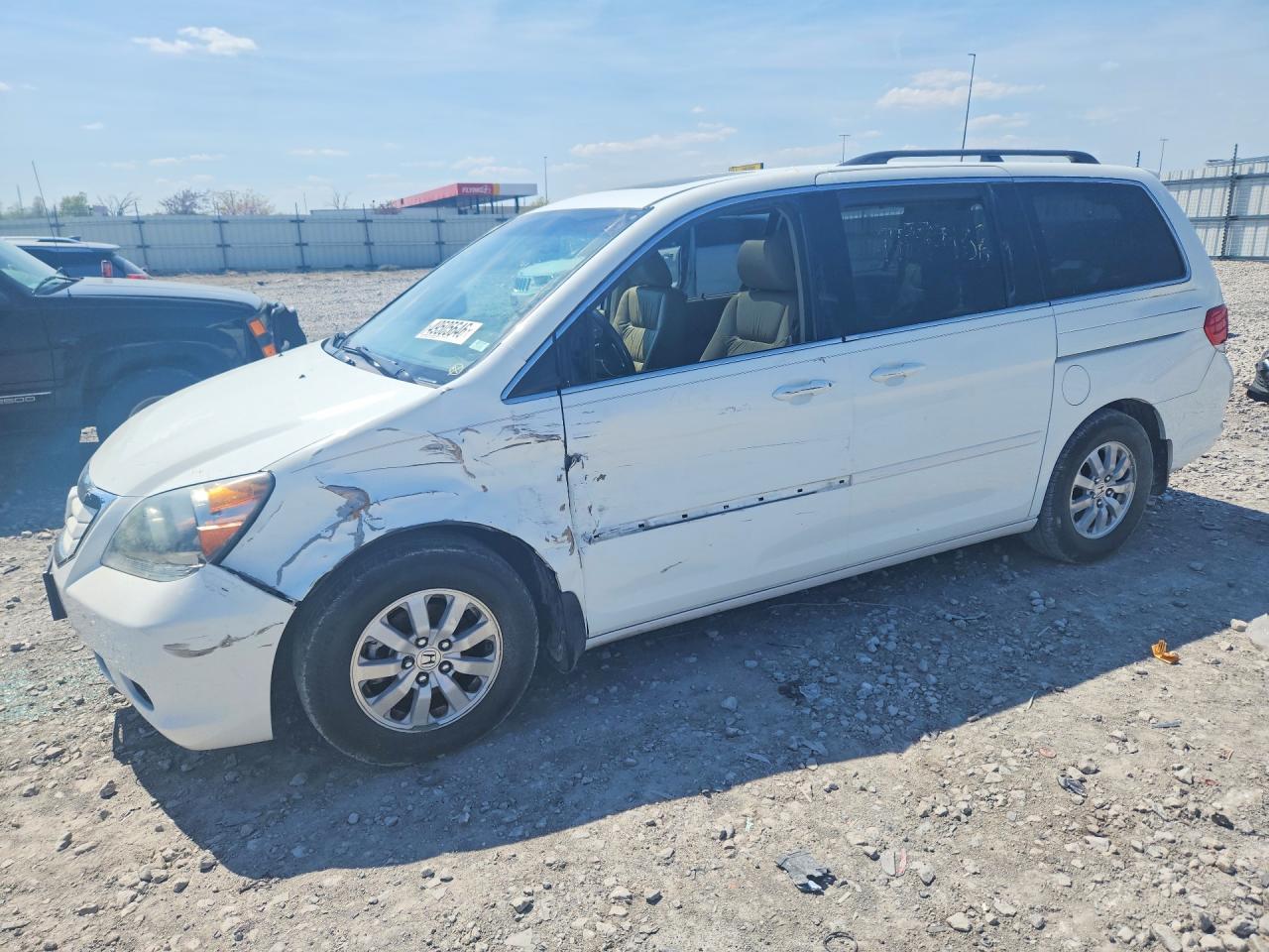 Salvage Honda Odyssey Image