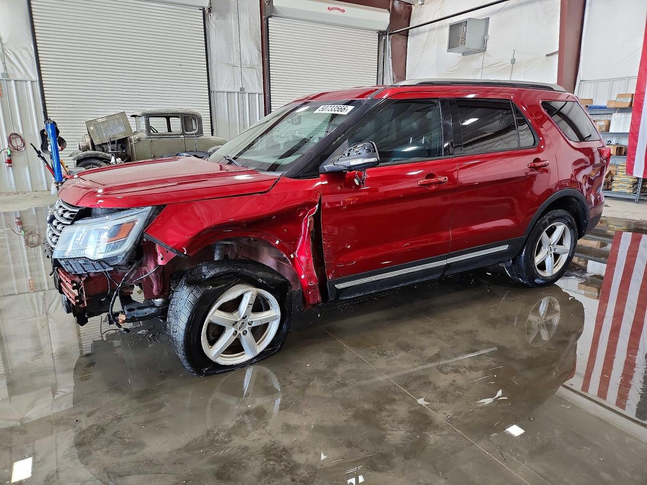 Salvage Ford Explorer Image