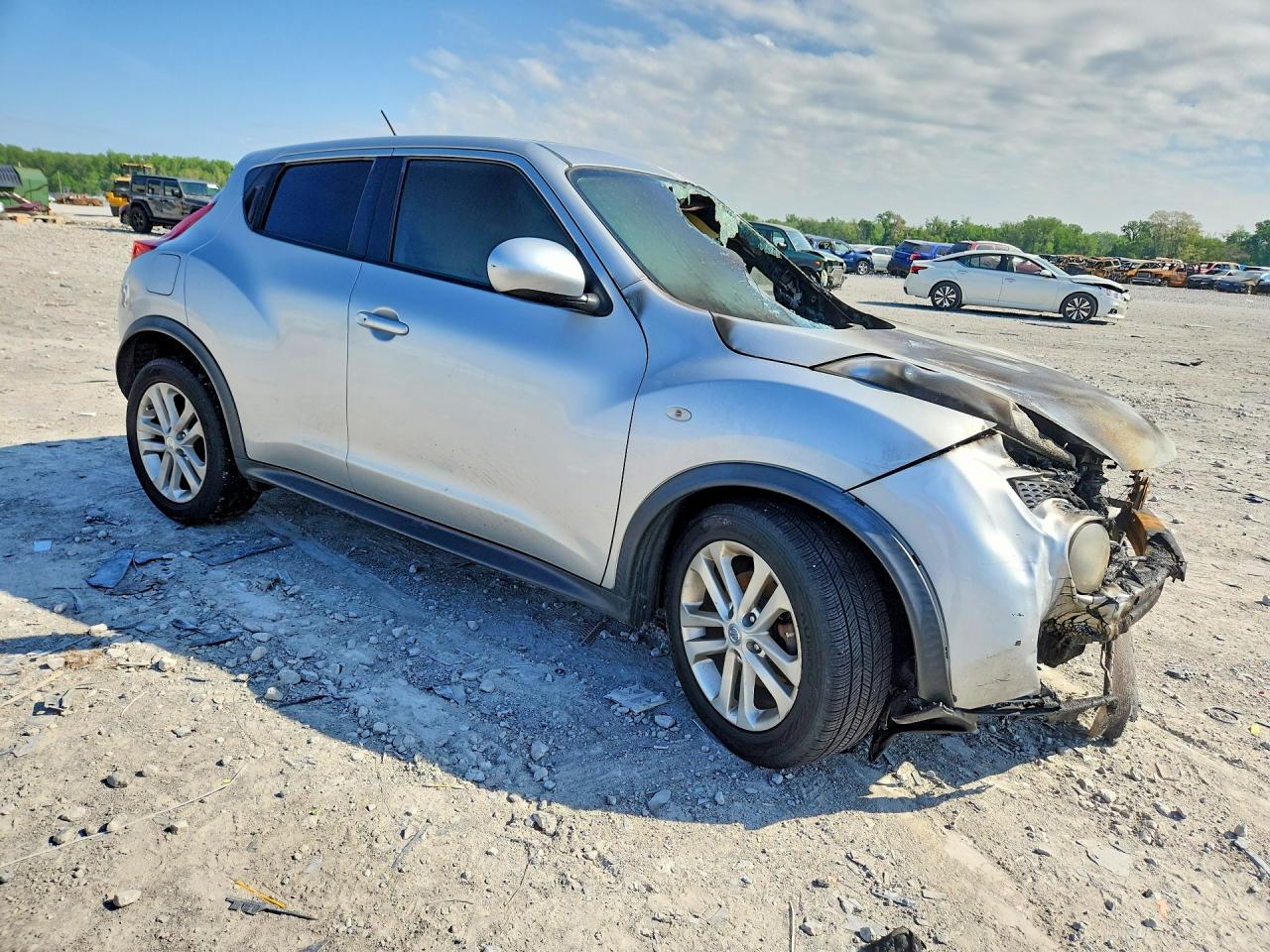 Nissan JUKE S