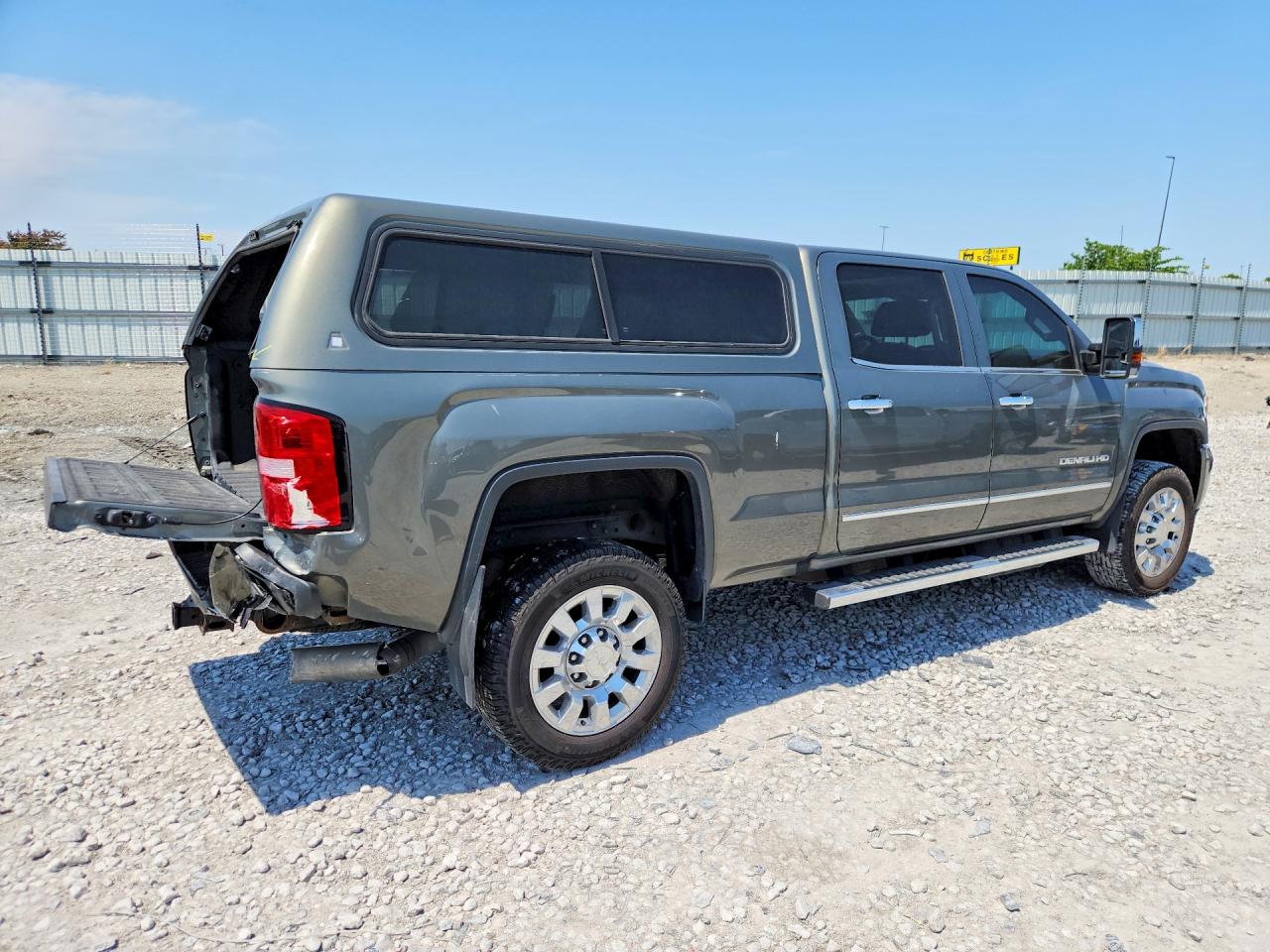 GMC Sierra K2500 Denali