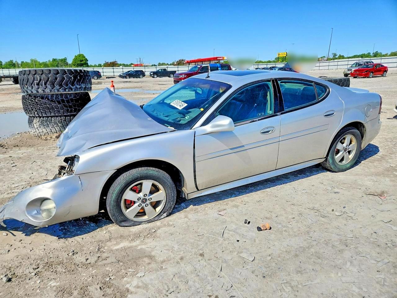 Salvage Pontiac Grandprix Image