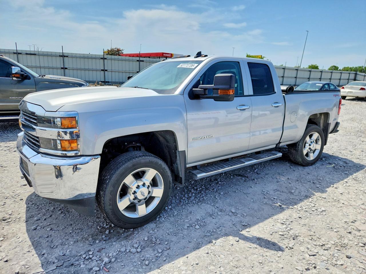 Salvage Chevrolet Silverado Image