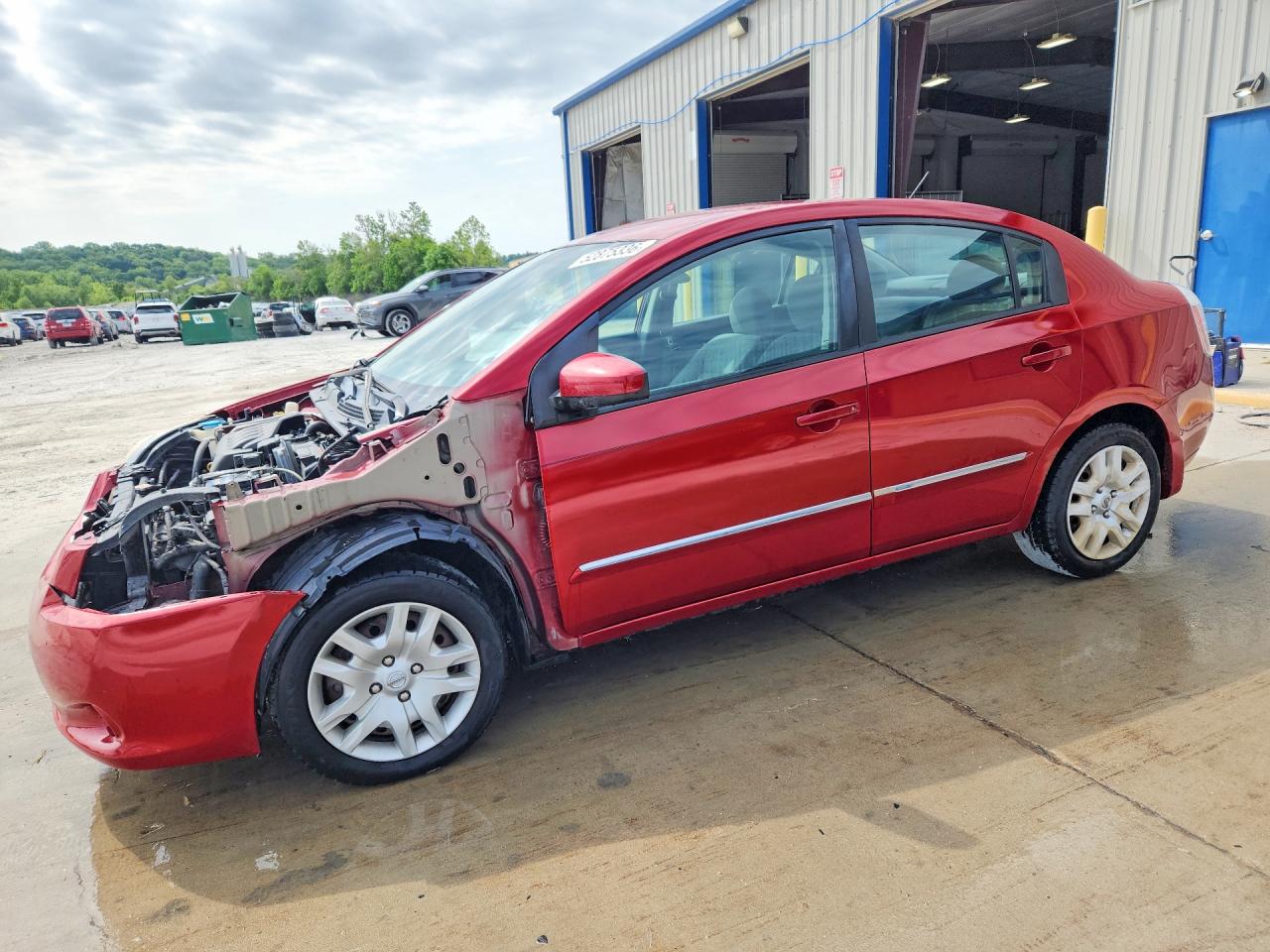 Salvage Nissan Sentra Image