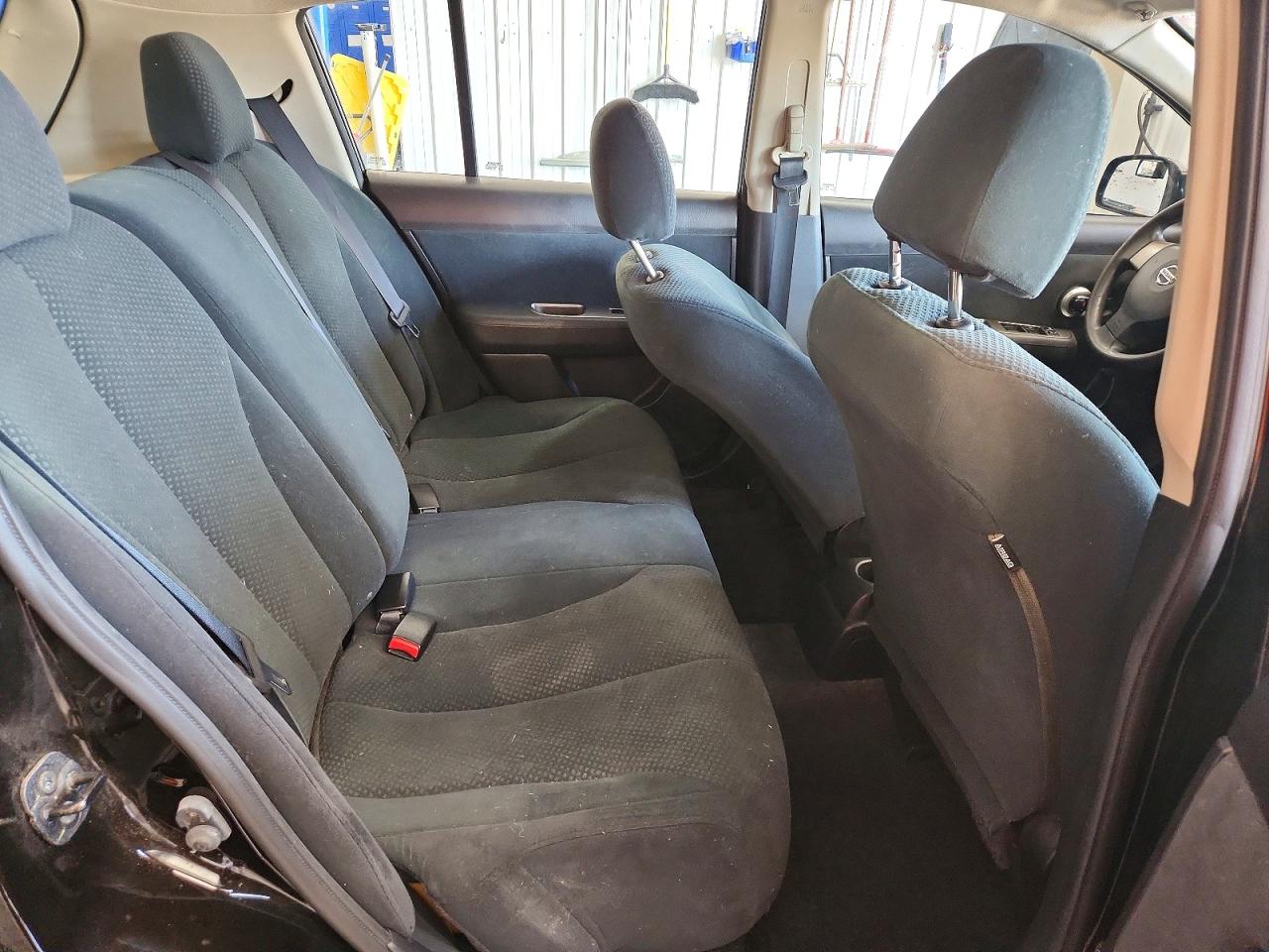 Nissan Versa 1.8 S