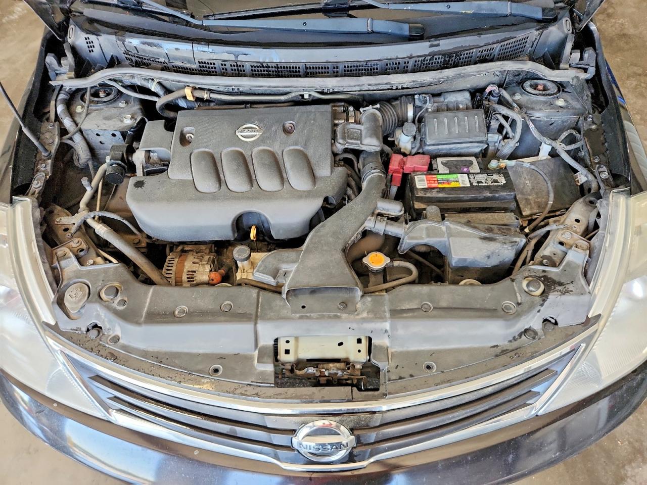 Nissan Versa 1.8 S