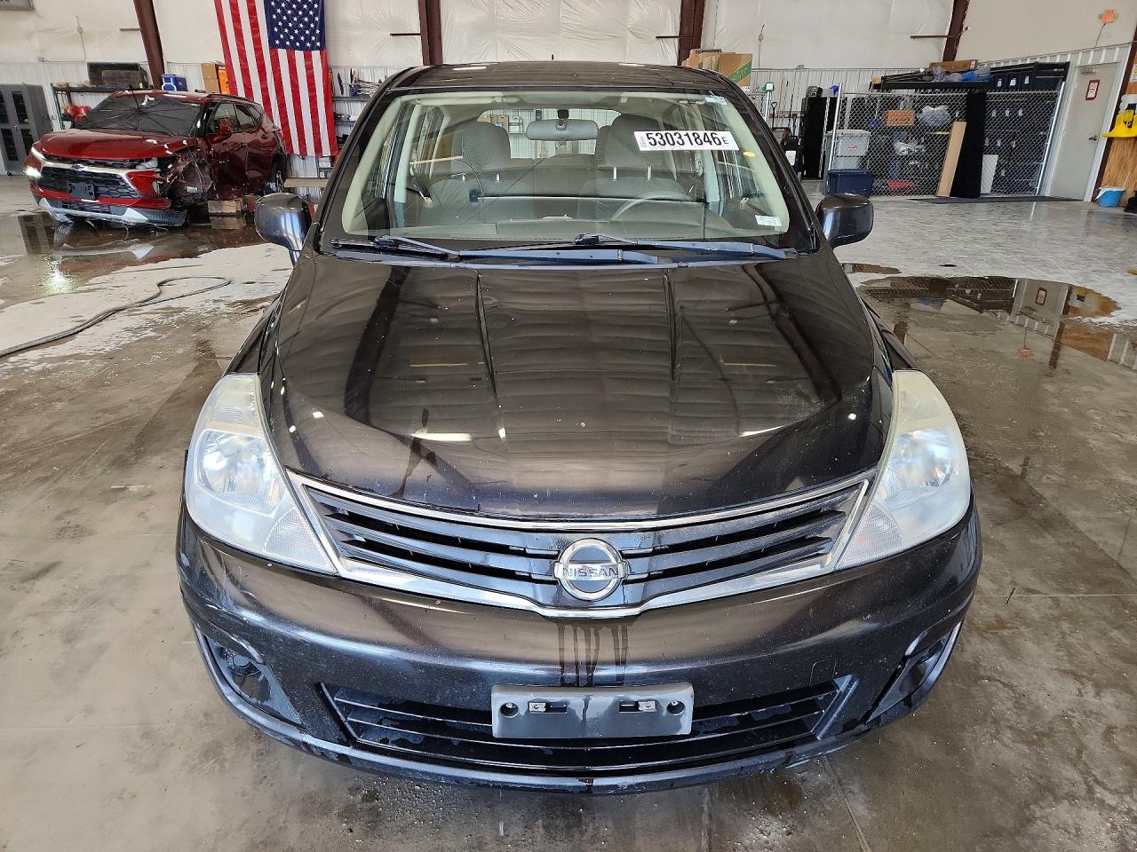 Nissan Versa 1.8 S