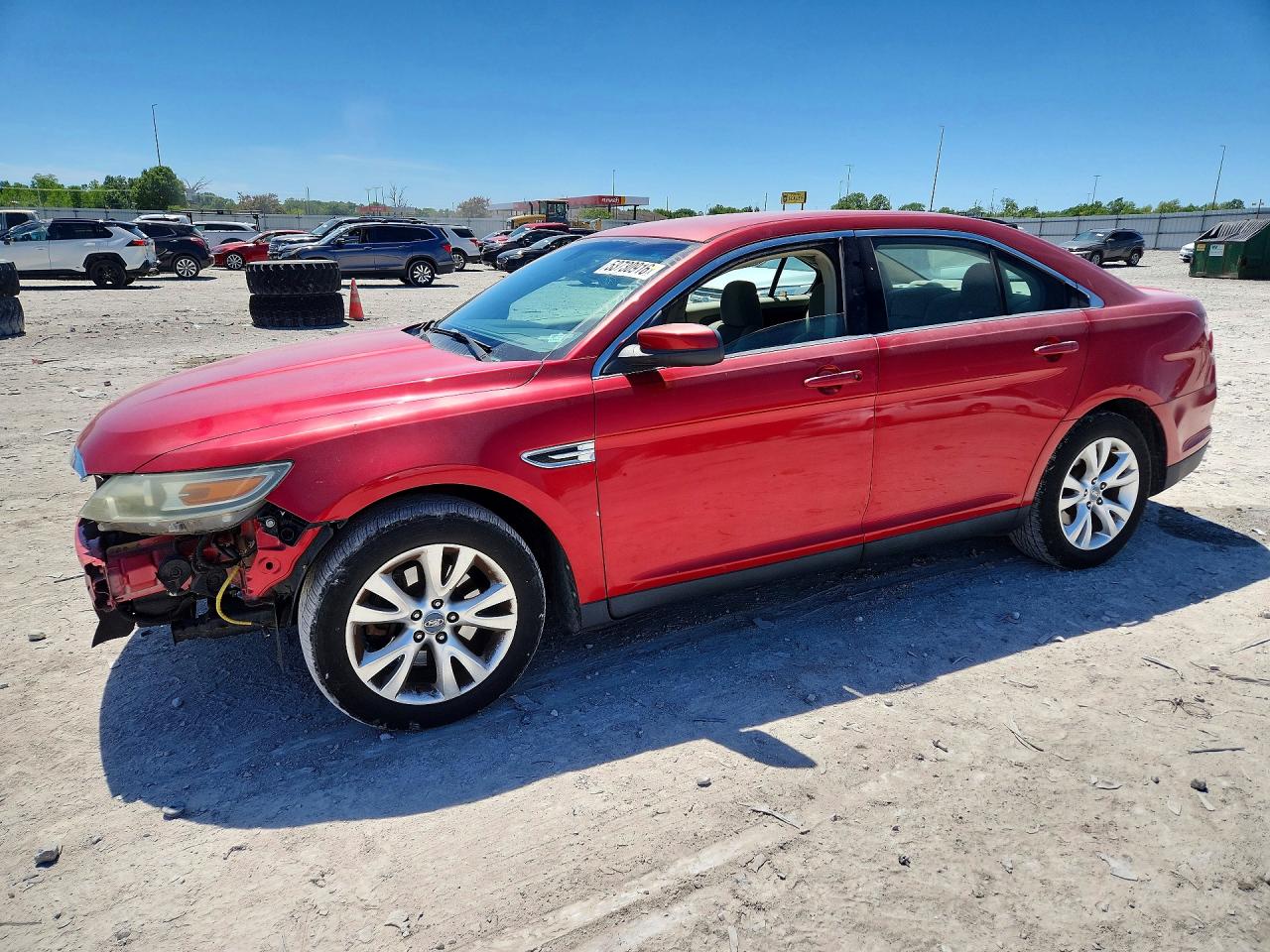 Salvage Ford Taurus Image