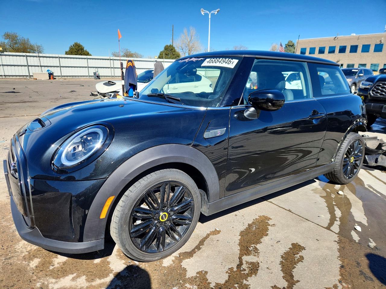 Salvage MINI Cooper Image
