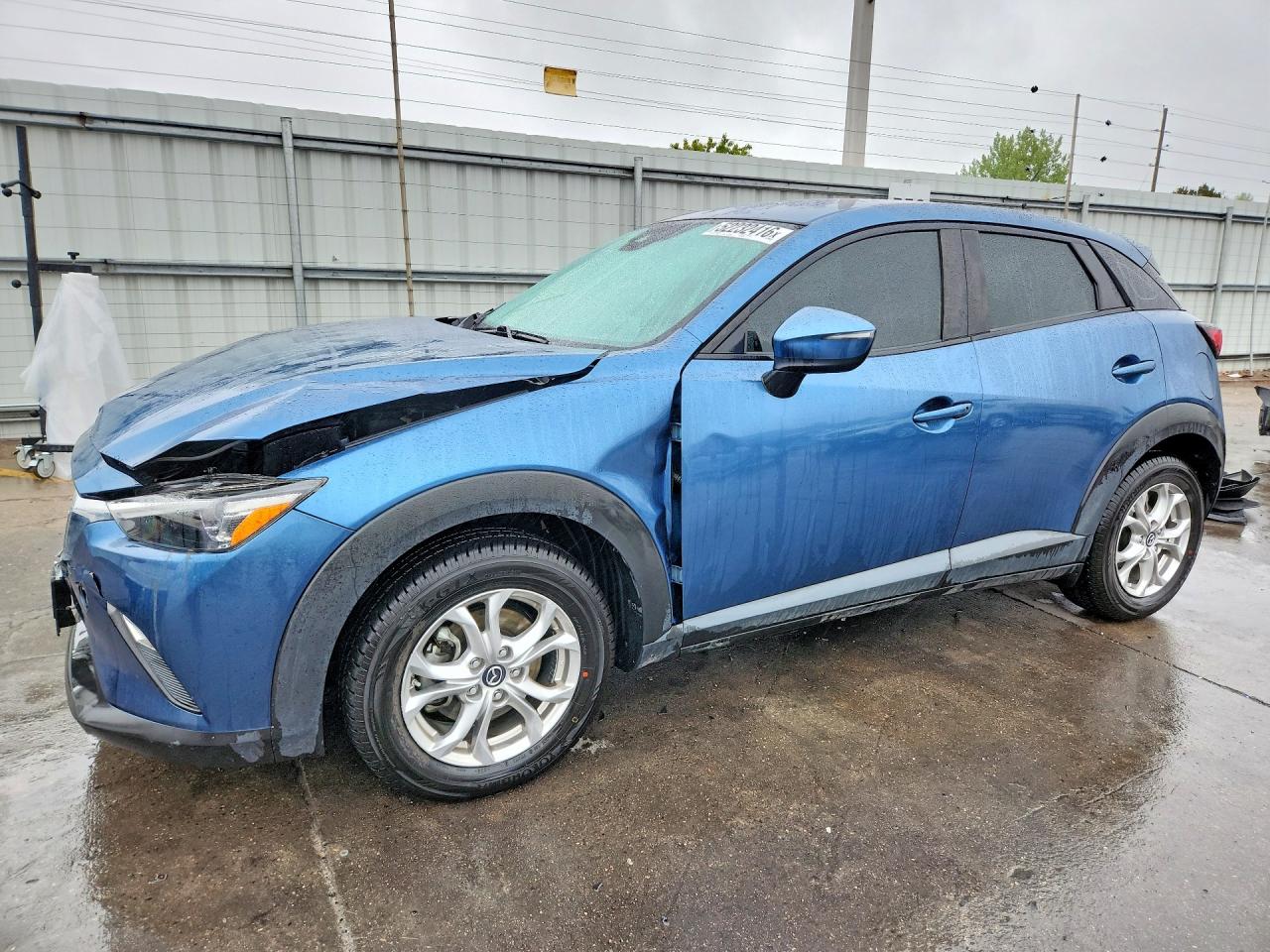 Salvage Mazda Cx Image