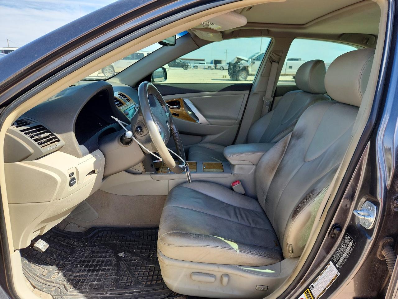 Toyota Camry Xle V6