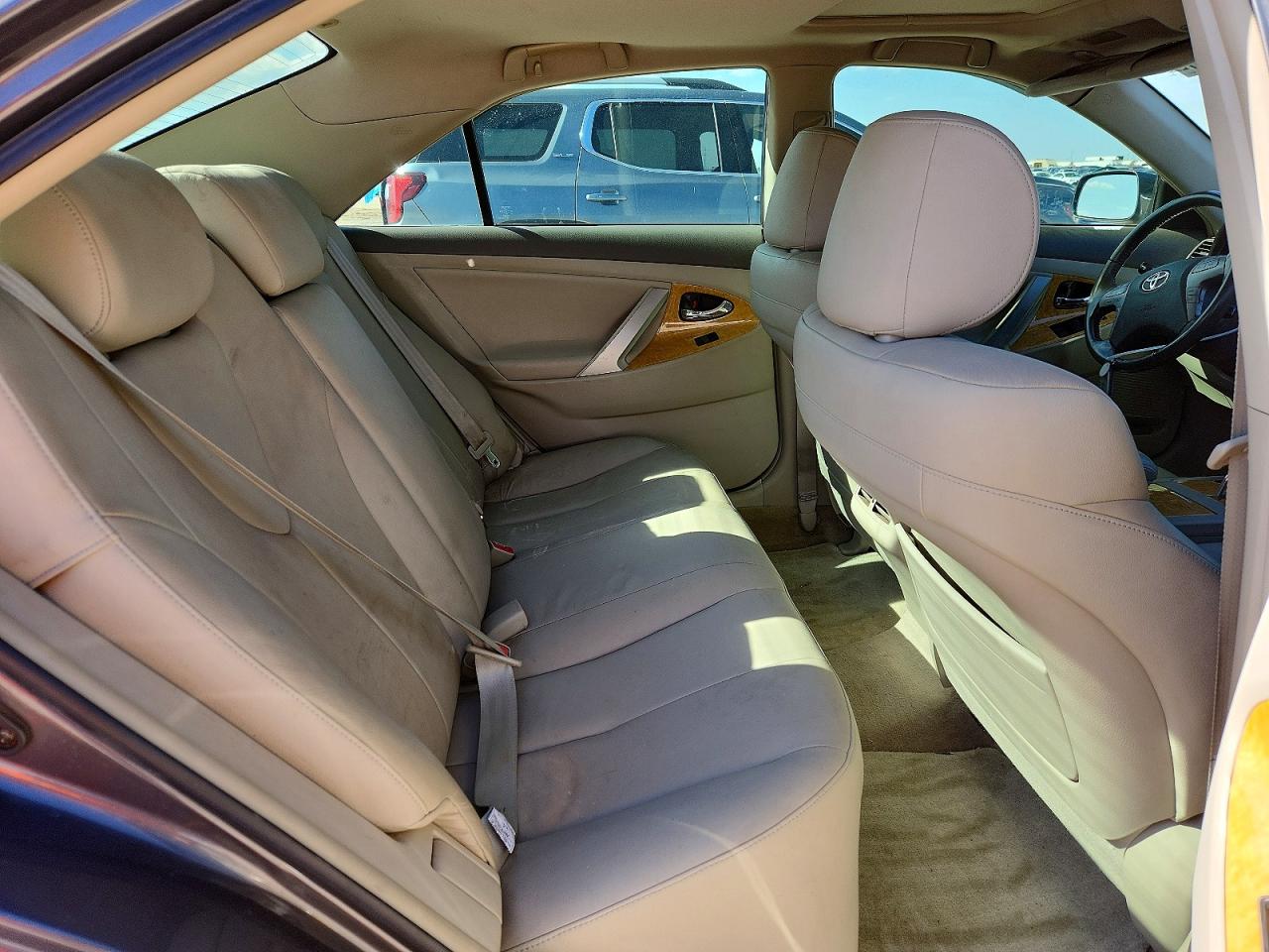 Toyota Camry Xle V6