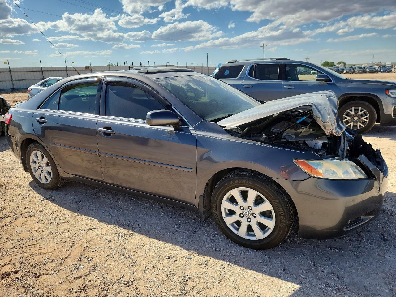 Toyota Camry Xle V6