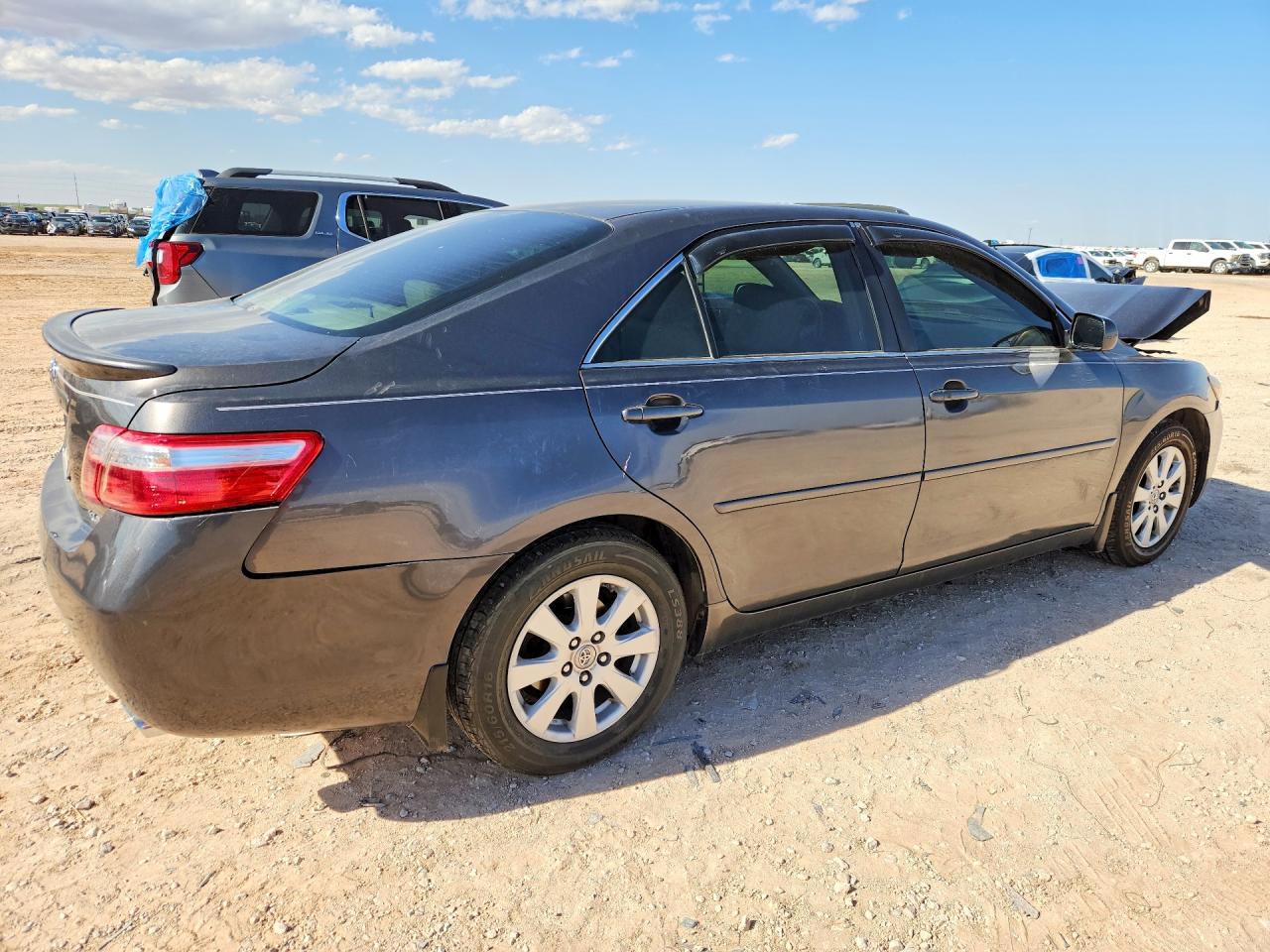 Toyota Camry Xle V6