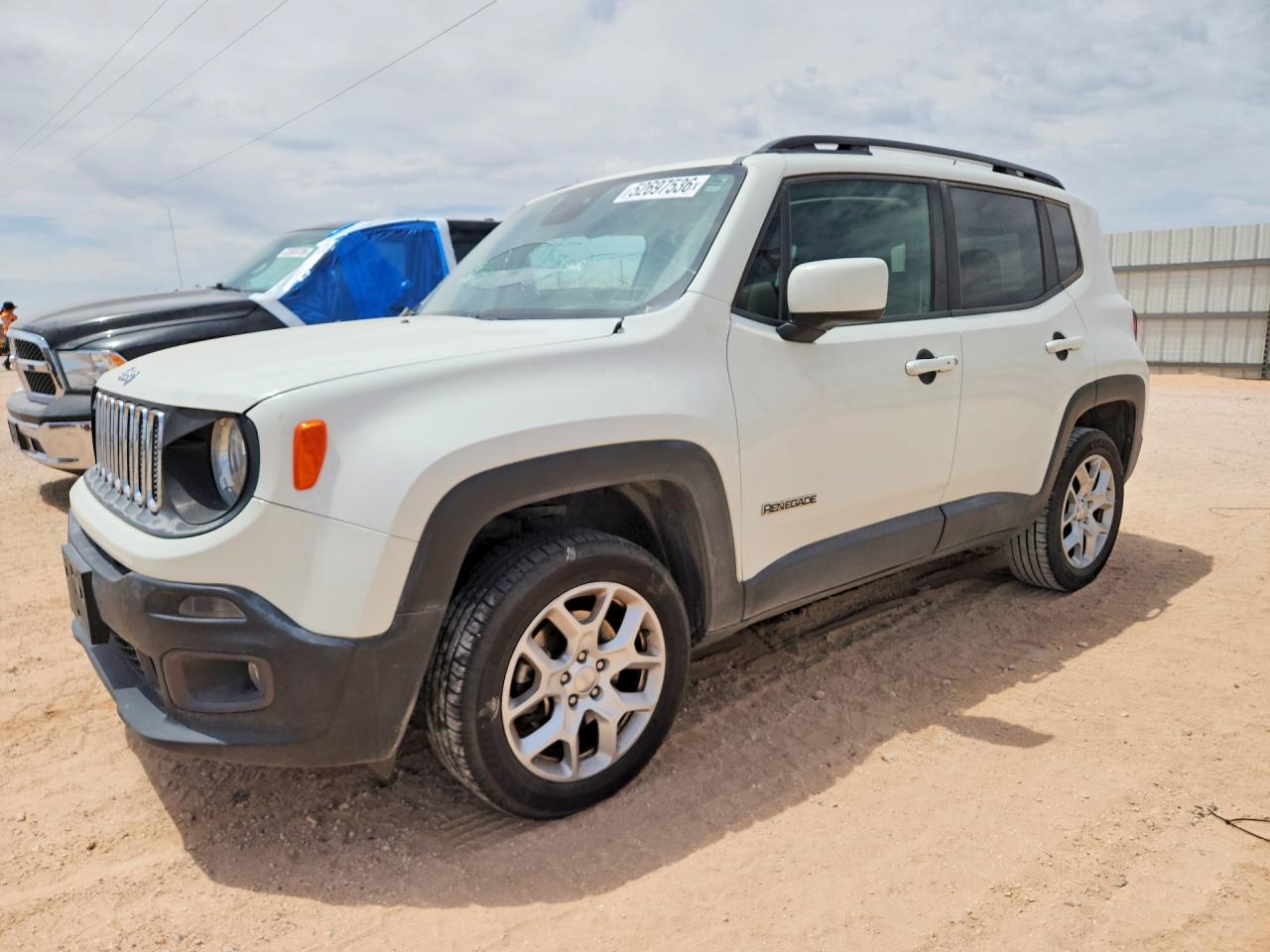 Salvage Jeep Renegade Image
