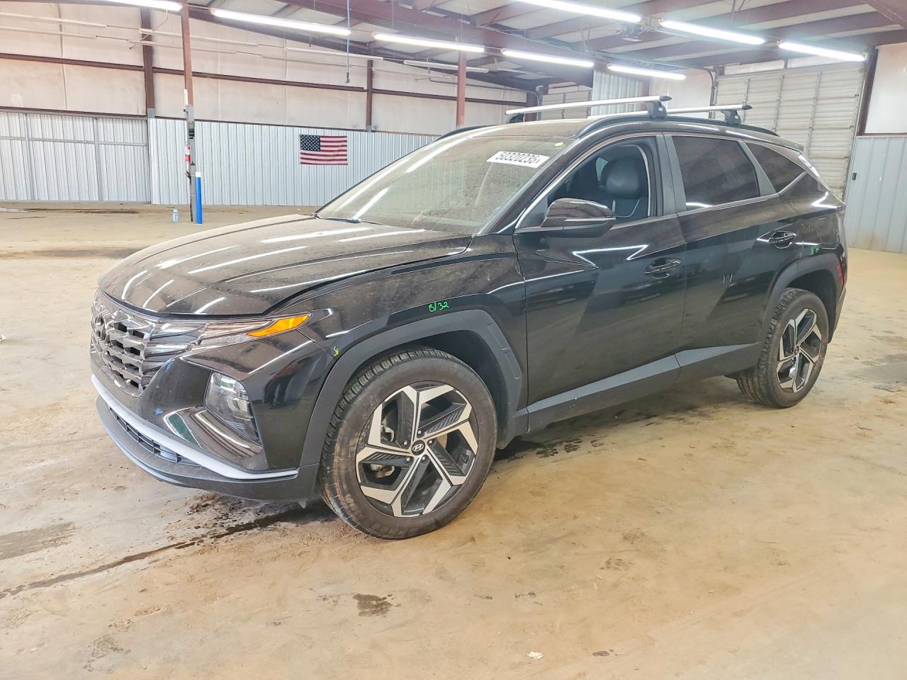 Salvage Hyundai TUCSON Image