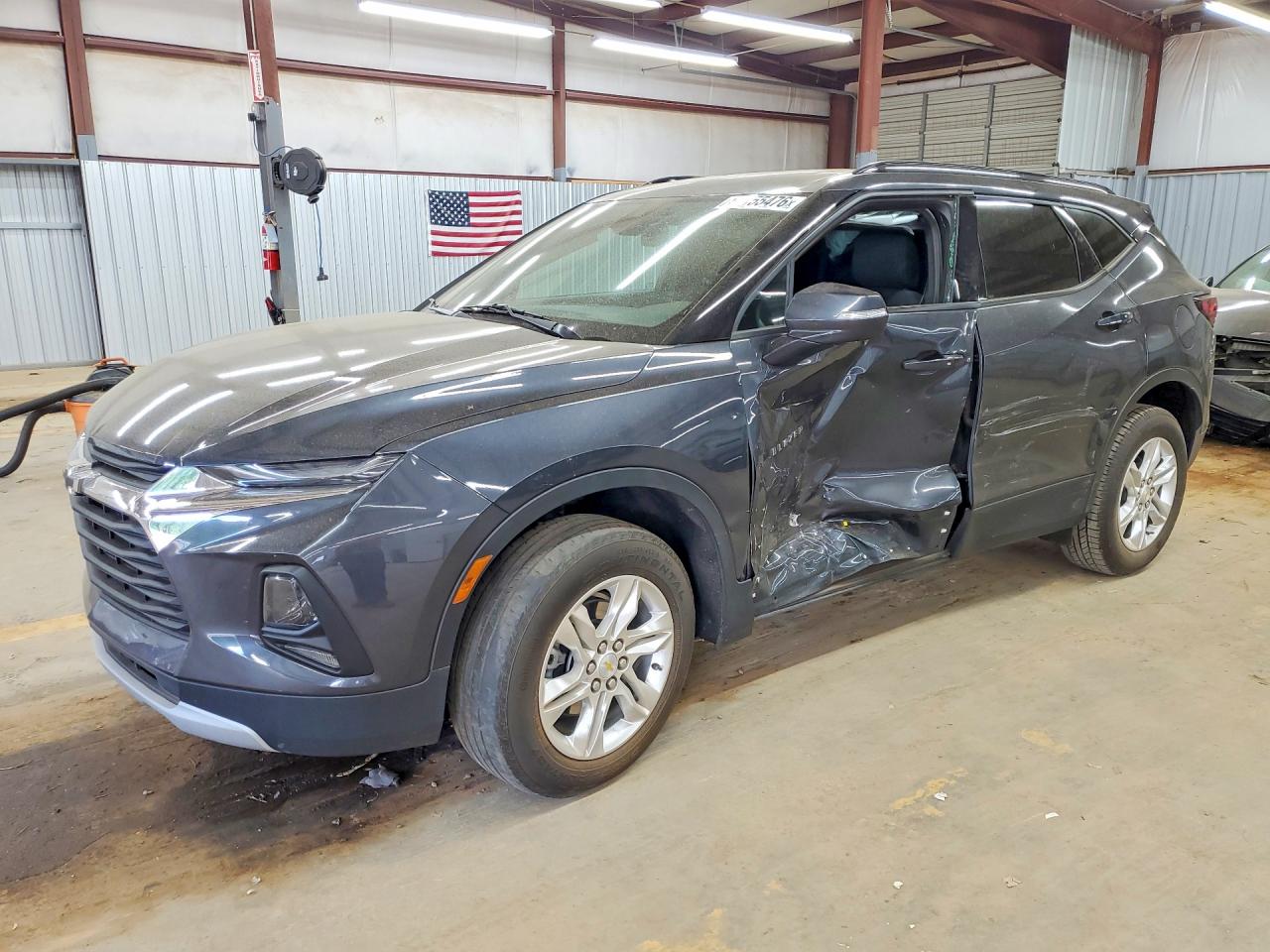 Salvage Chevrolet Blazer Image